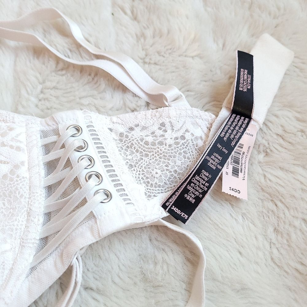 🍒NWT🍒 VS VERY SEXY UNLINED PLUNGE BRA + DA PANTY SET - Picture 9 of 9